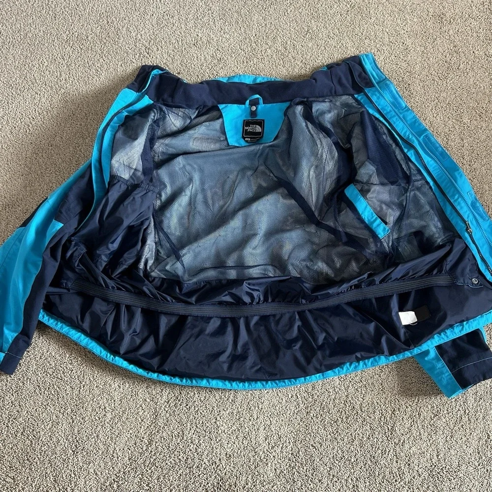 The North Face Jacket Mens M Blue Waterproof Jacket Lightweight Outer shell Only
